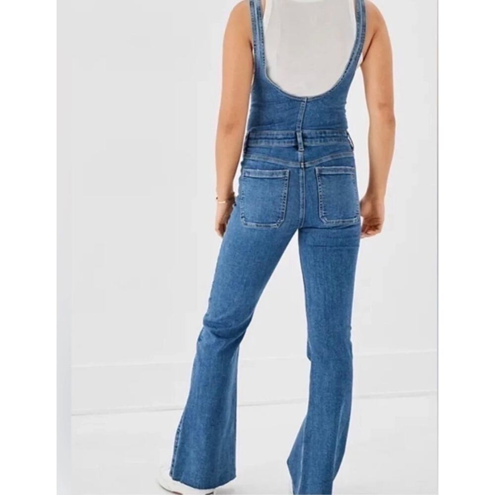 American Eagle Stretch Flare Overalls Raw Hem Adjustable Straps Size 2 Regular - Picture 3 of 14